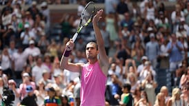 Alcaraz brushes aside mid-match knee concern to reach US Open fourth round